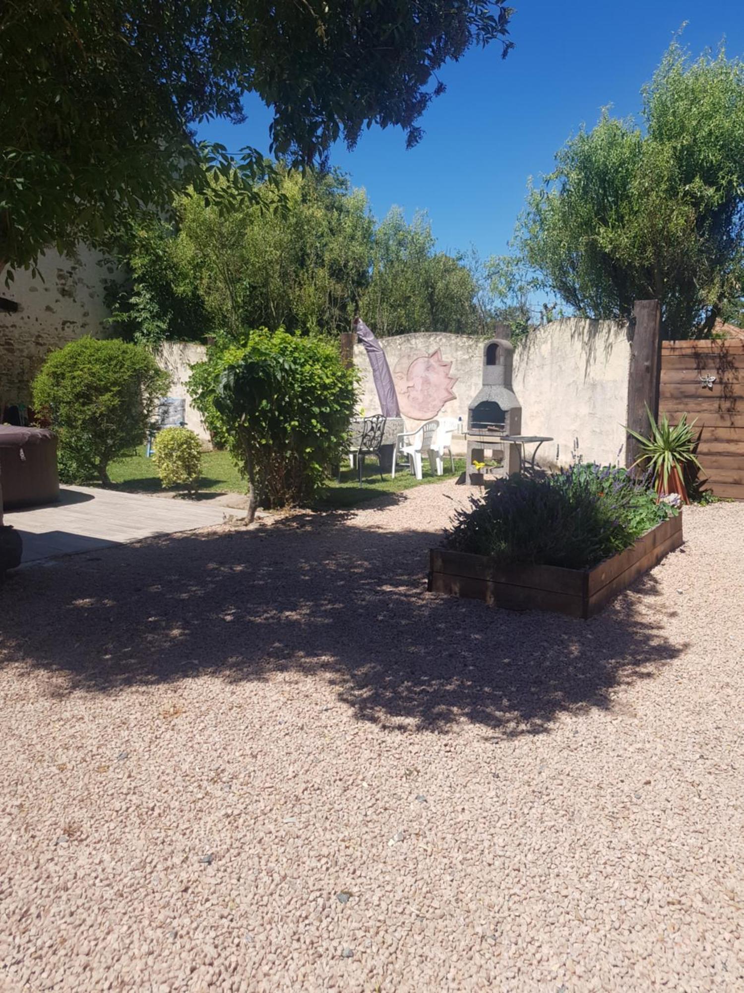 La Celle-sous-GouzonLe Miette, Family House Sleeps 6别墅 外观 照片